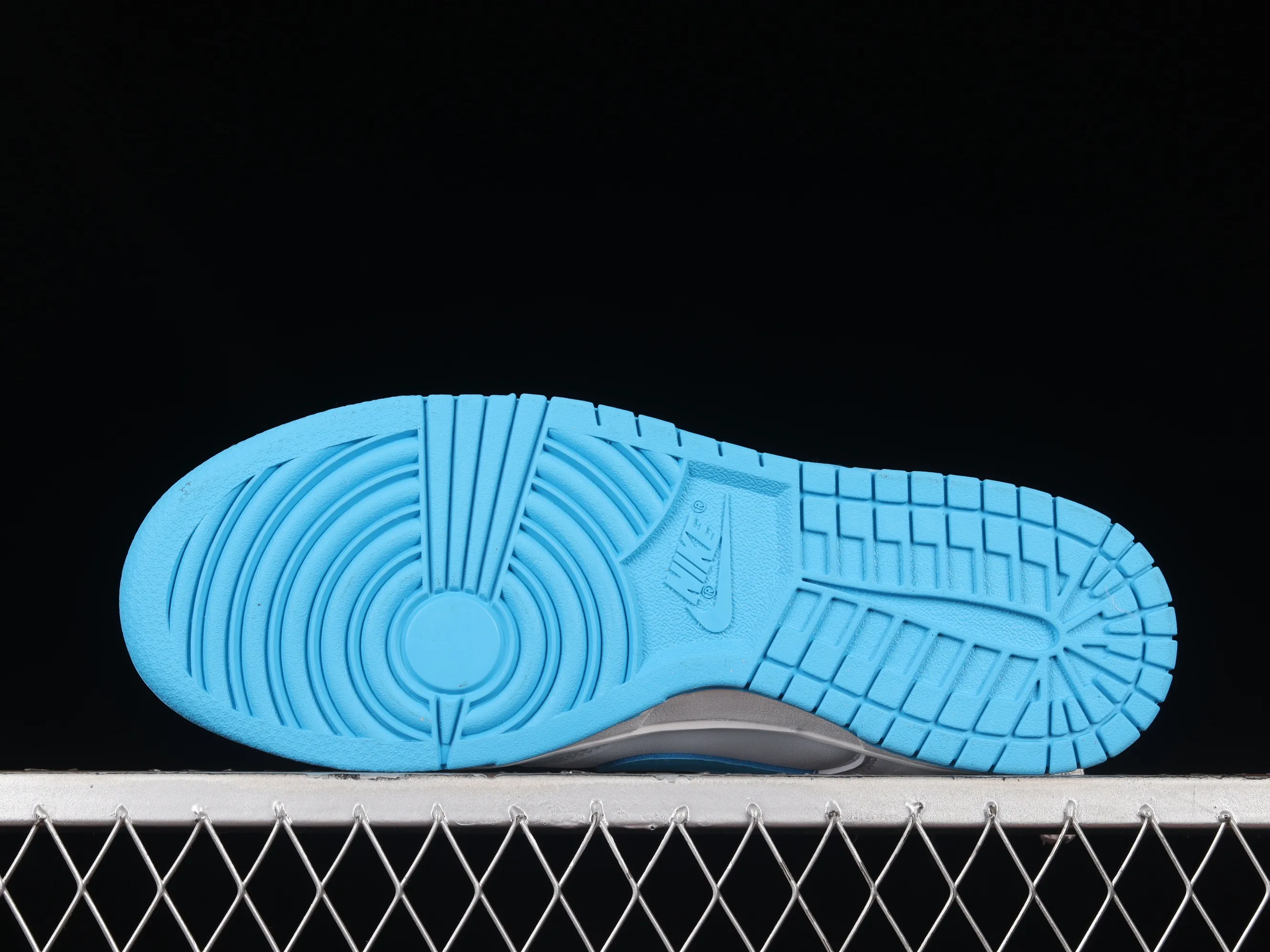 All Categories Nk SB Dunk Series Nk SB Dunk Low Low-top sneakers Cost-effective version Nk Dunk Low "Light Blue" Gray North Carolina SB low-top sports and leisure sneakers DV0831-001